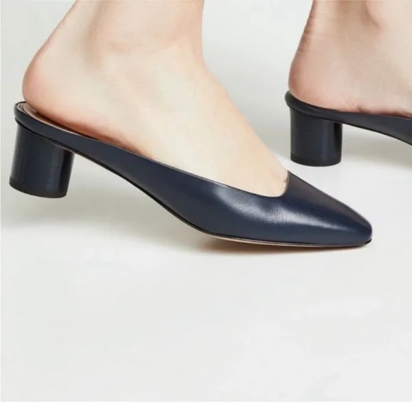 Club Monaco Aveena Block Heel Leather Mules Navy size 38 or 8 - Picture 1 of 13